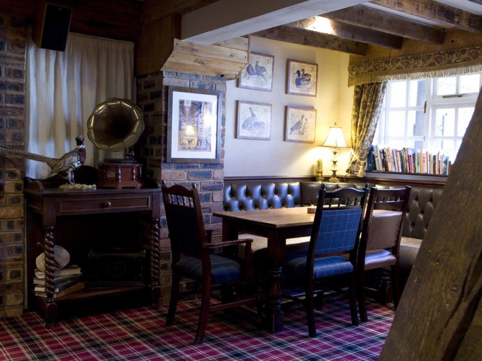 The Swan Inn Nantwich Exterior photo